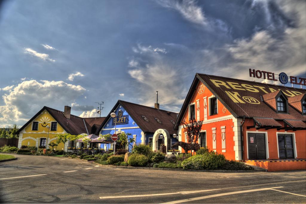 Hotel Elzet Tabor Zewnętrze zdjęcie